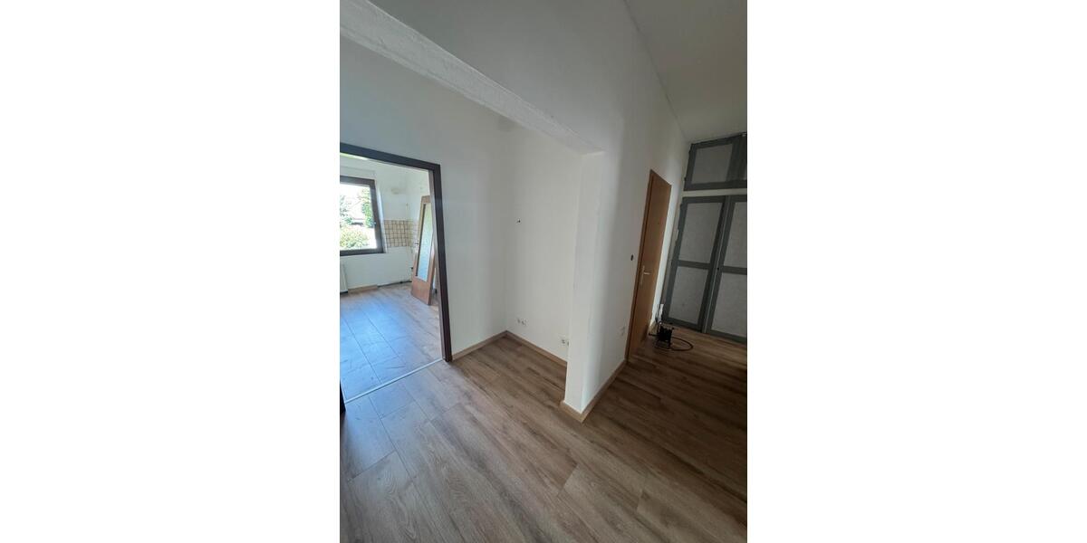 Etagenwohnung Duisburg Laar - 3.5 Zimmer, 75 m&sup2;, 900&euro; | Angebot:27565999