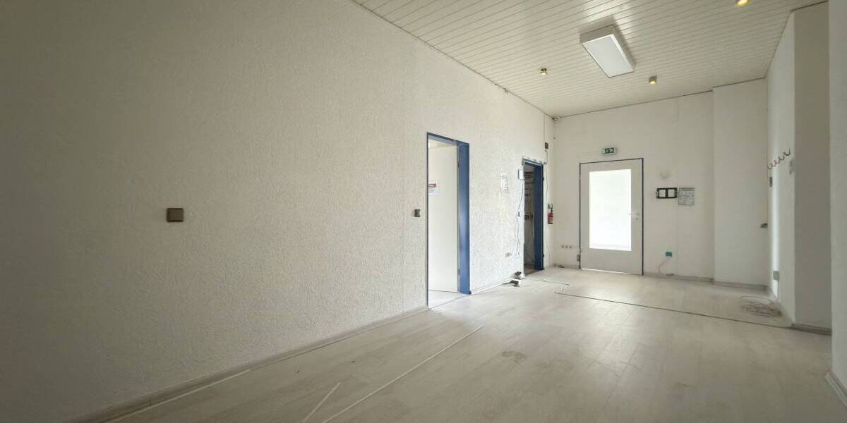 Gewerbeobjekt Oberhausen Lirich-Nord - 9 Zimmer, 2.300&euro; | Angebot:26585910