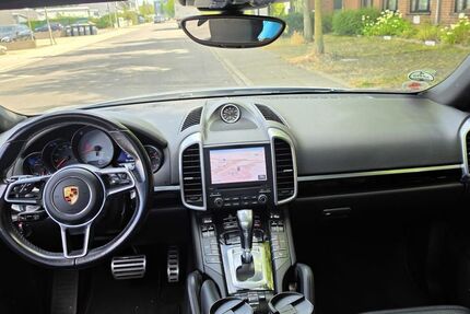Porsche Cayenne 176.000 km 39.500 &euro; Neuss 41462