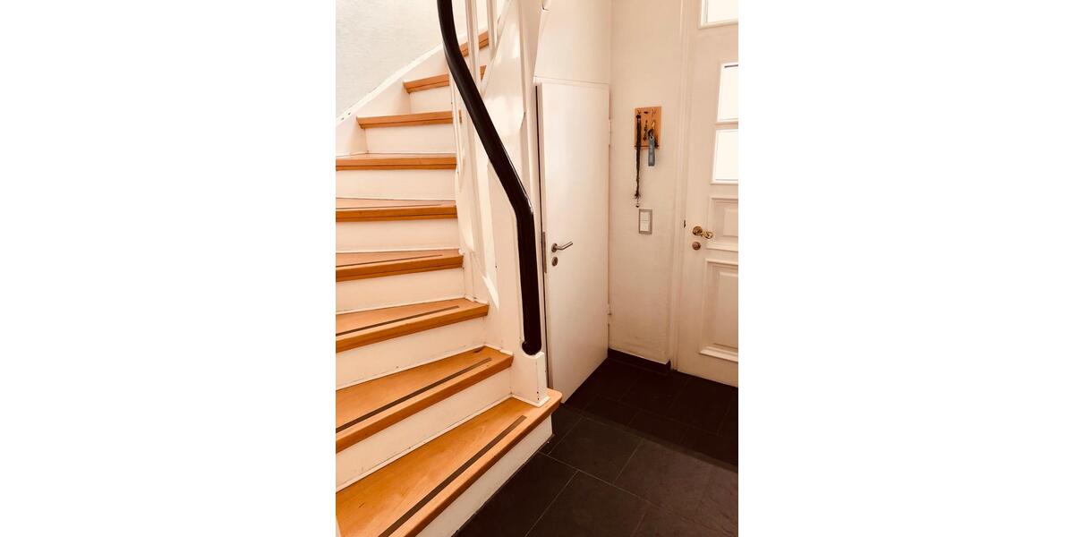 Einfamilienhaus Düsseldorf Stadtbezirk 5 - 4 Zimmer, 168 m&sup2;, 2.690&euro; | Angebot:25706619