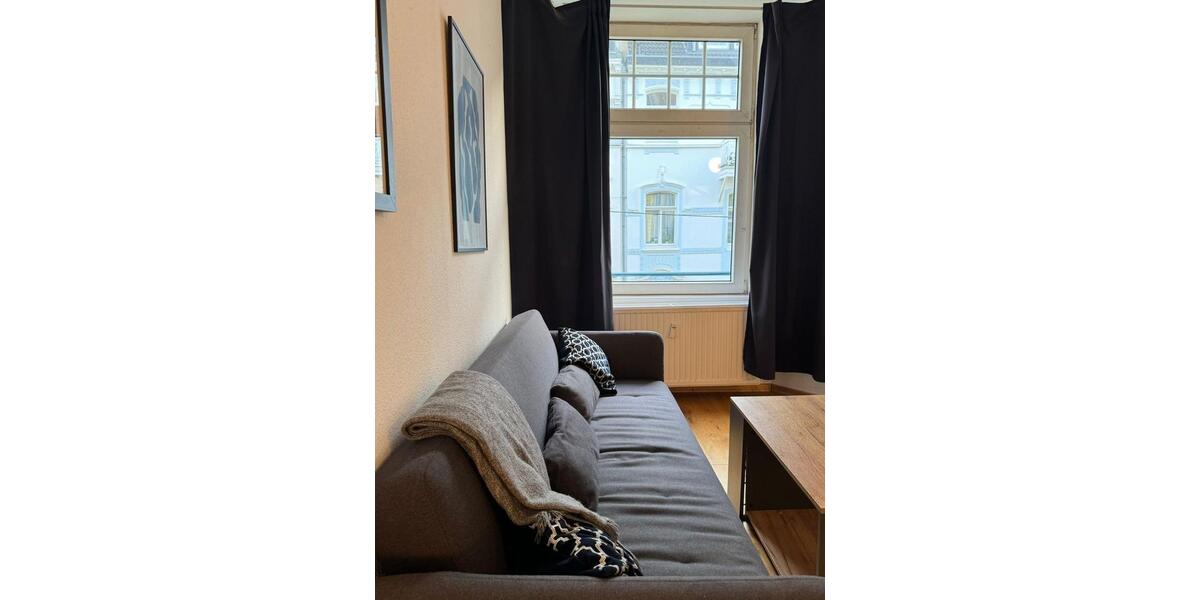 Etagenwohnung Düsseldorf Stadtmitte - 1 Zimmer, 37 m&sup2;, 1.100&euro; | Angebot:25439068