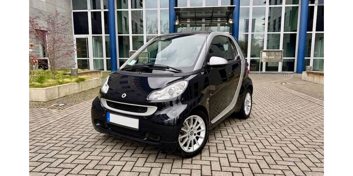 Smart ForTwo 133.849 km 4.700 &euro; Düsseldorf 40489