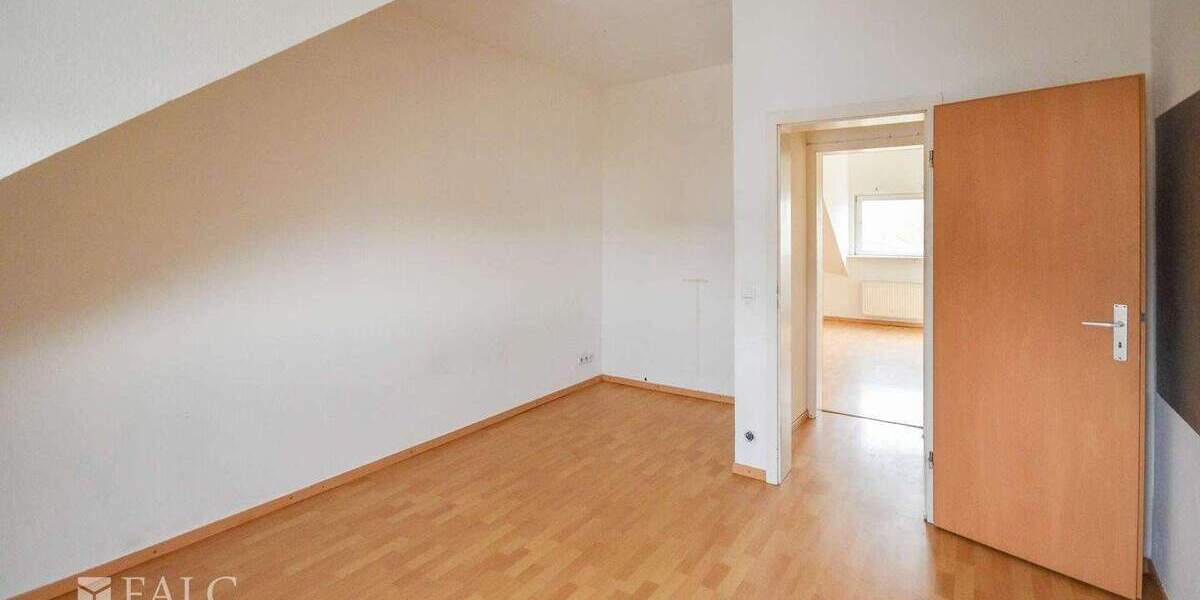 Etagenwohnung Krefeld Stadtmitte - 3 Zimmer, 70 m&sup2;, 141.200&euro; | Angebot:25698275