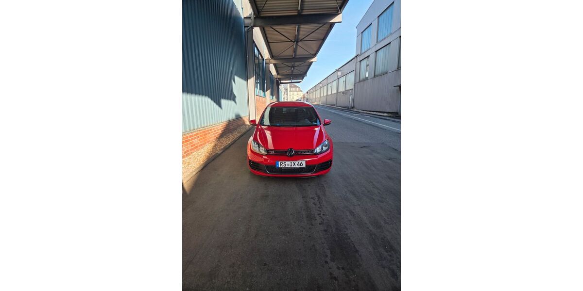 VW Golf 136.000 km 9.500 &euro; Remscheid 42853