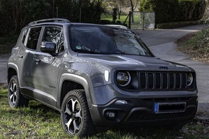 Jeep Renegade 61.000 km 21.000 &euro; Krefeld 47802