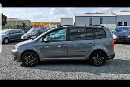 VW Touran 241.000 km 6.889 &euro; Duisburg 47166