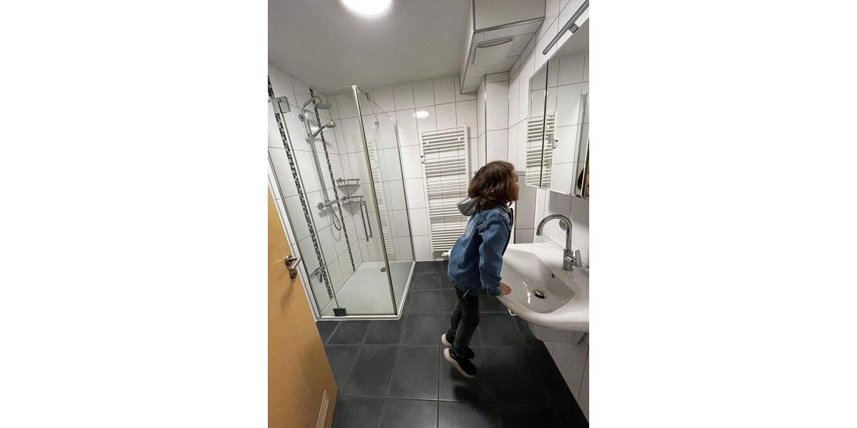 Etagenwohnung Mülheim an der Ruhr Holthausen - 3 Zimmer, 81 m&sup2;, 1.250&euro; | Angebot:25778235