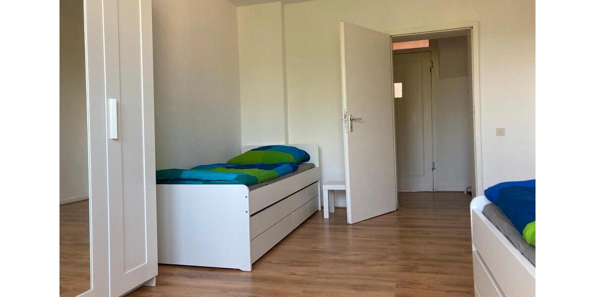 Etagenwohnung Wuppertal Gemarkung Vohwinkel - 4 Zimmer, 90 m&sup2;, 80&euro; | Angebot:24649180