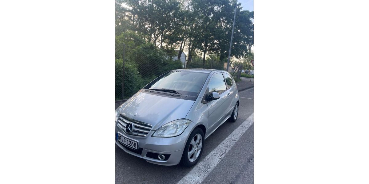 Mercedes-Benz A 180 334.200 km 3.100 &euro; Burscheid 51399