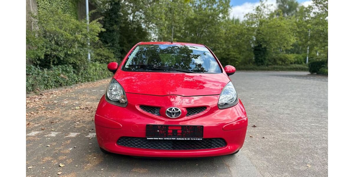 Toyota Aygo (X) 149.000 km 1.900 &euro; Neuss 41460