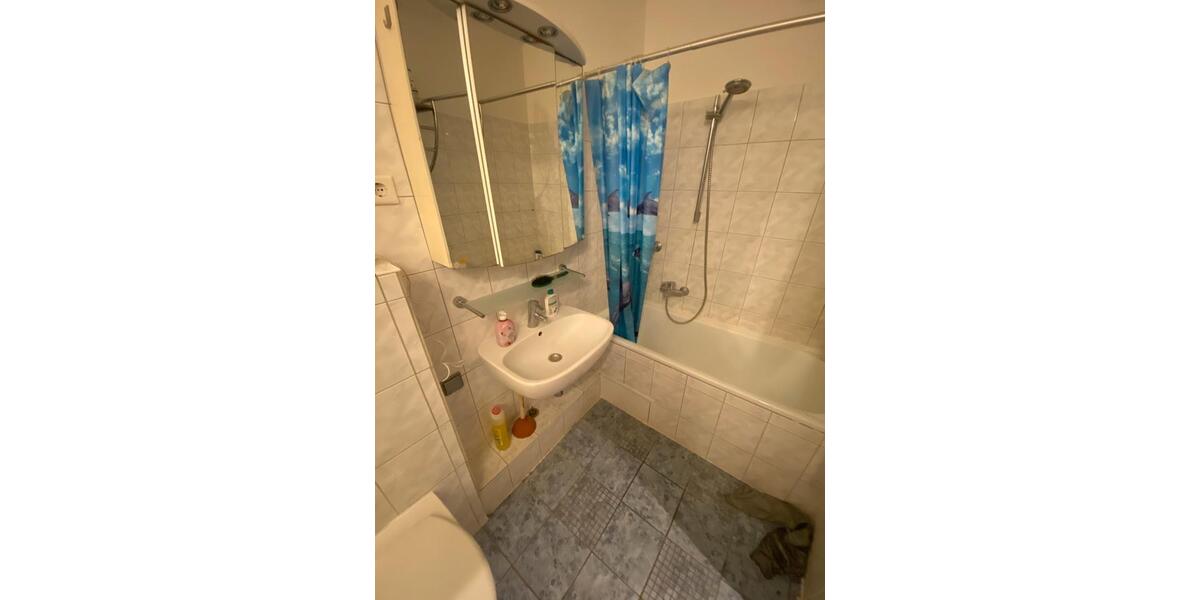 Etagenwohnung Düsseldorf Oberbilk - 1 Zimmer, 13 m&sup2;, 625&euro; | Angebot:26414571