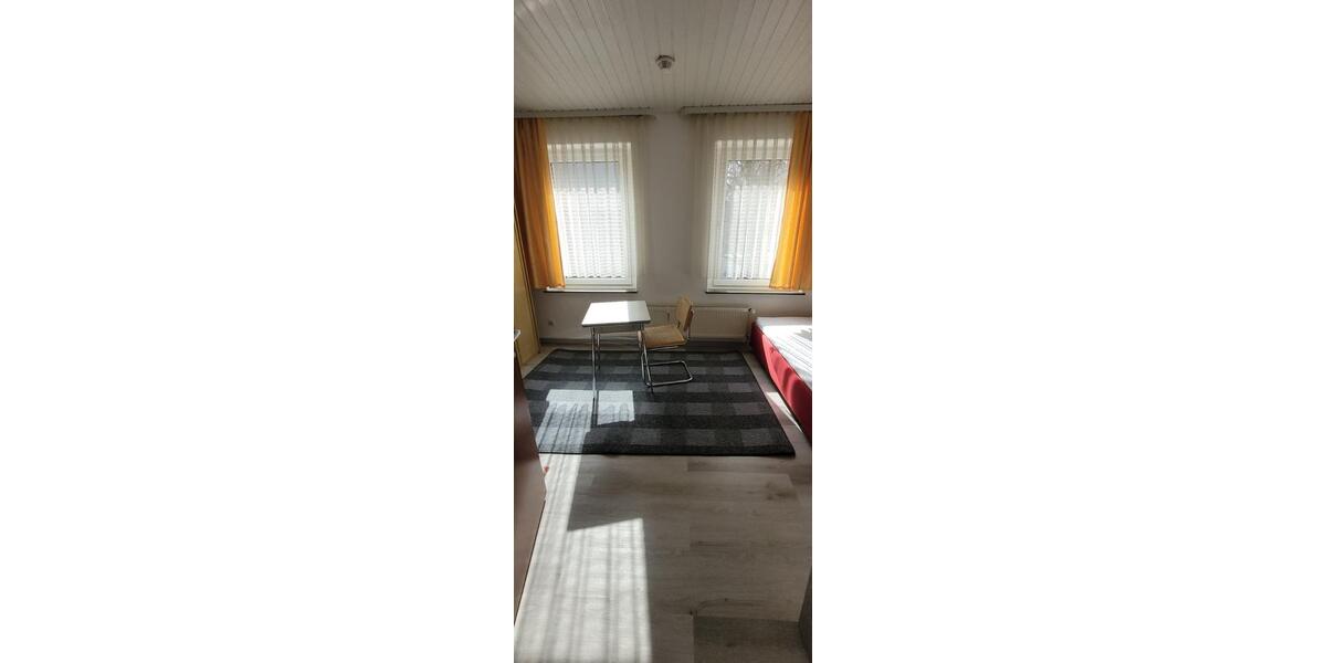 Etagenwohnung Duisburg Laar - 1 Zimmer, 18 m&sup2;, 270&euro; | Angebot:25500881