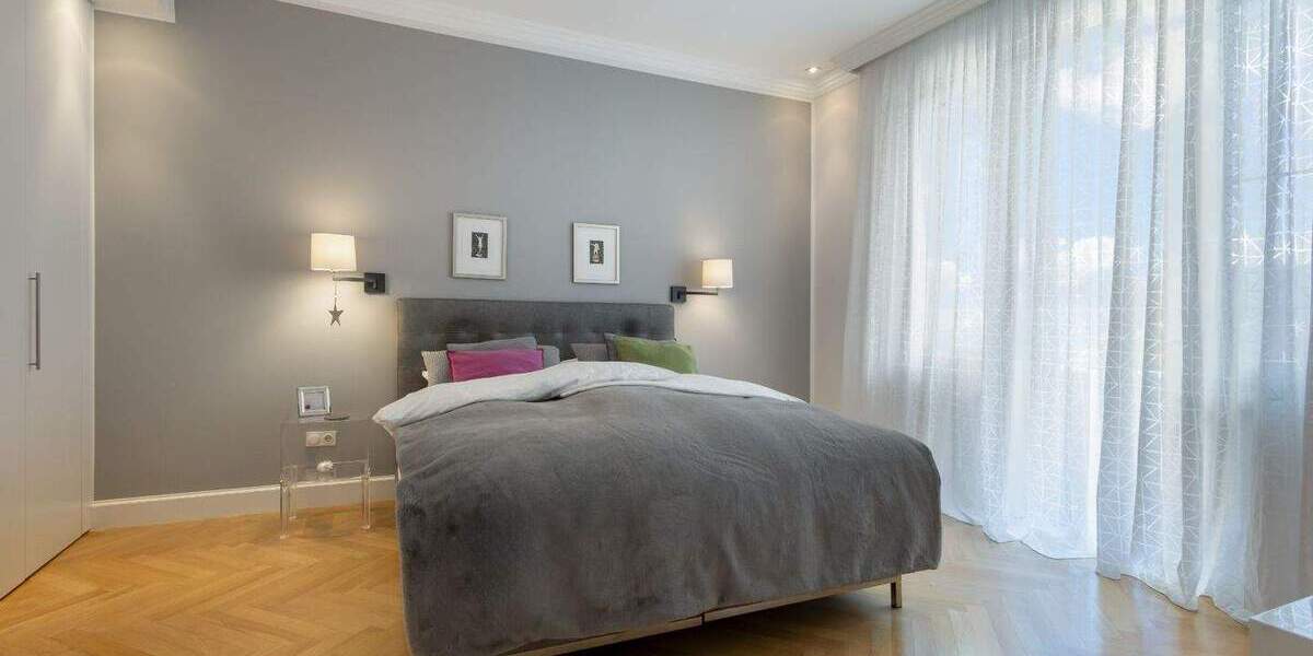 Reihenmittelhaus Krefeld Cracau - 7 Zimmer, 202 m&sup2;, 1.590.000&euro; | Angebot:25738411