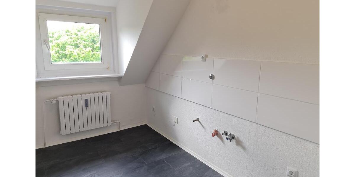 Dachgeschoßwohnung Duisburg Hamborn - 2 Zimmer, 55 m&sup2;, 375&euro; | Angebot:24752167