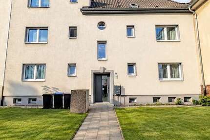 Haus Mülheim an der Ruhr - 10 Zimmer, 295 m&sup2;, 479.000&euro; | Angebot:27527017