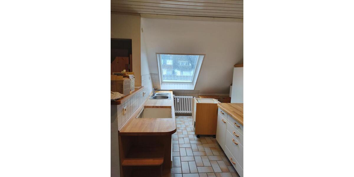 Dachgeschoßwohnung Neuss Holzheim - 3 Zimmer, 75 m&sup2;, 850&euro; | Angebot:25942582
