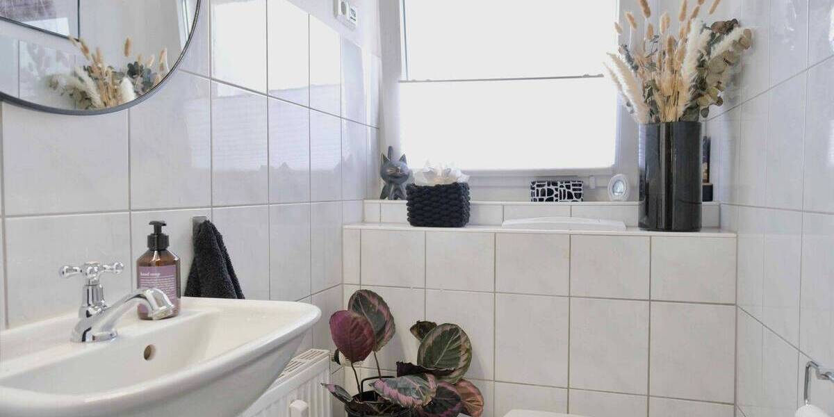 Mehrfamilienhaus, Wohnhaus Willich - 7 Zimmer, 210 m&sup2;, 749.000&euro; | Angebot:26029111