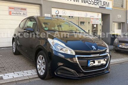 Peugeot 208 125.400 km 4.290 &euro; Essen 45139