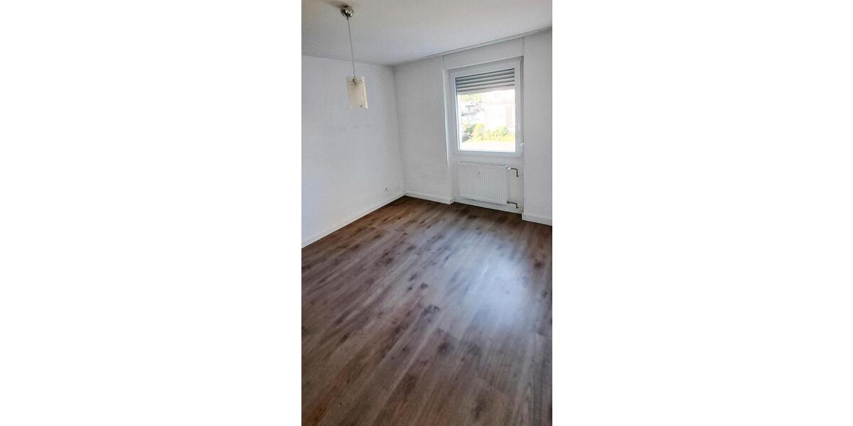 Erdgeschoßwohnung Burscheid - 3 Zimmer, 64 m&sup2;, 160.000&euro; | Angebot:25232530