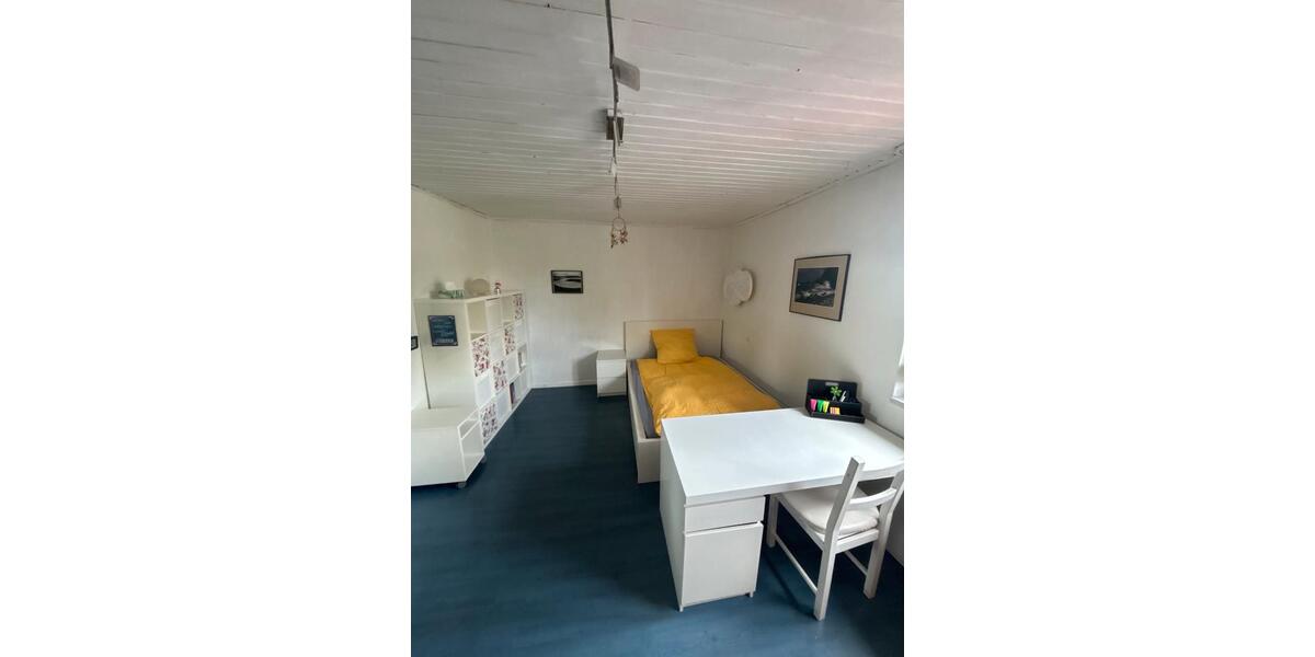 Etagenwohnung Düsseldorf Stadtbezirk 5 - 5 Zimmer, 22 m&sup2;, 650&euro; | Angebot:27544636