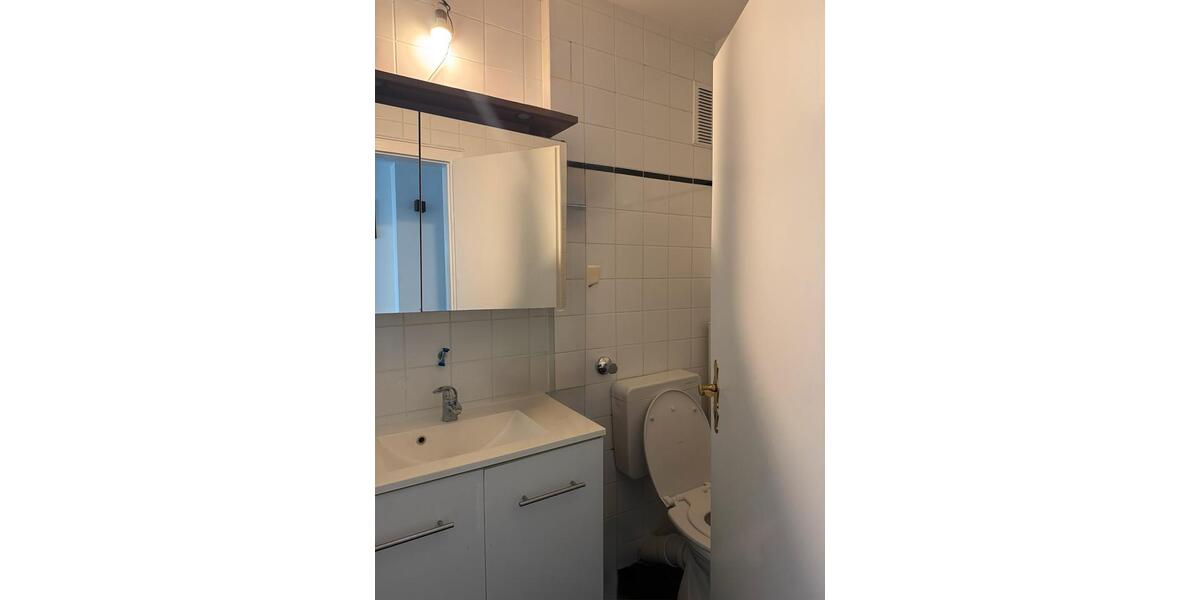 Etagenwohnung Krefeld Dießem - 3 Zimmer, 83 m&sup2;, 200.000&euro; | Angebot:26993468