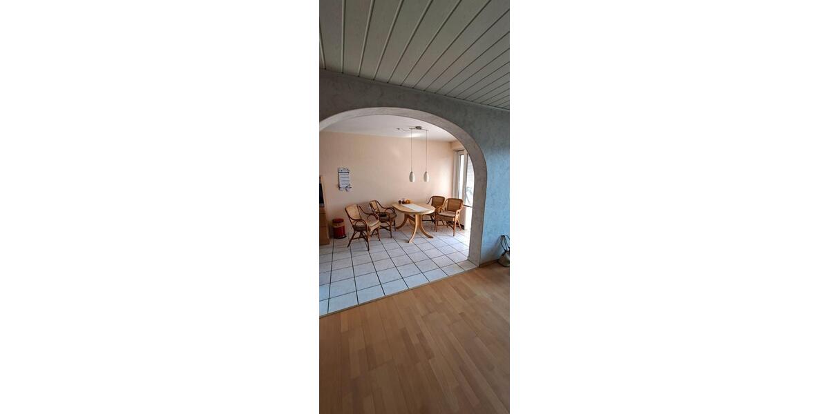 Hochparterre Solingen - 3 Zimmer, 102 m&sup2;, 234.000&euro; | Angebot:26765873