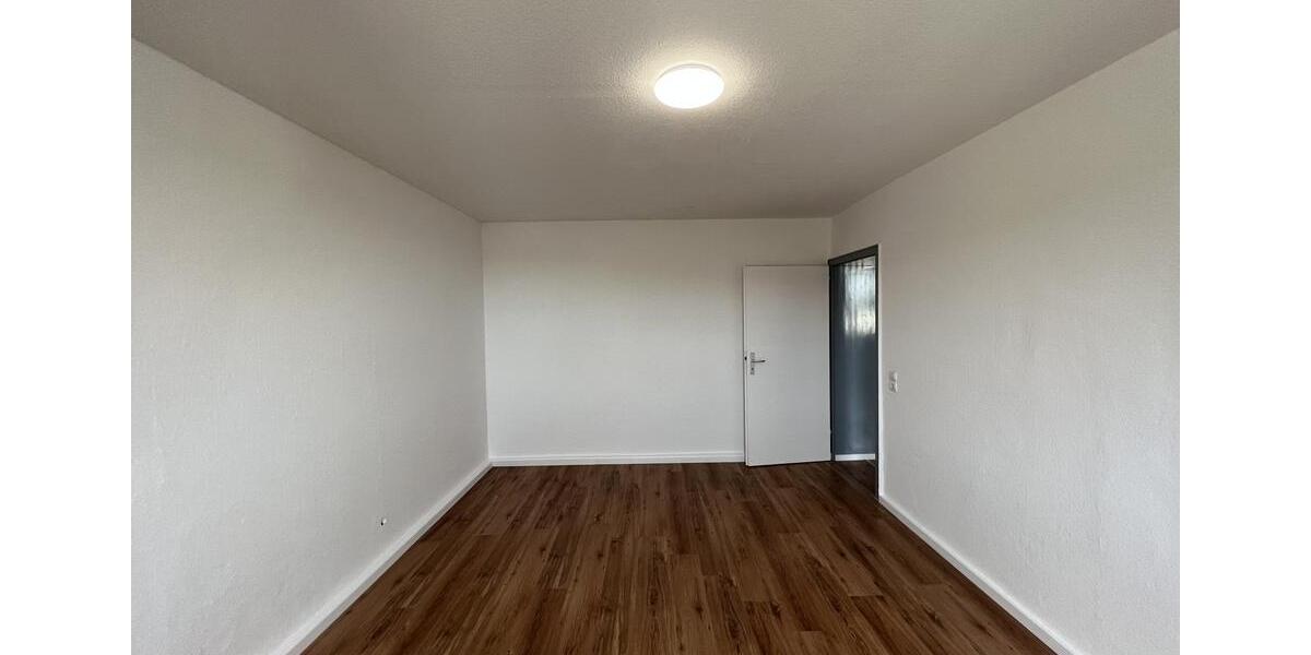 Dachgeschoßwohnung Hattingen - 2.5 Zimmer, 63 m&sup2;, 580&euro; | Angebot:25614451