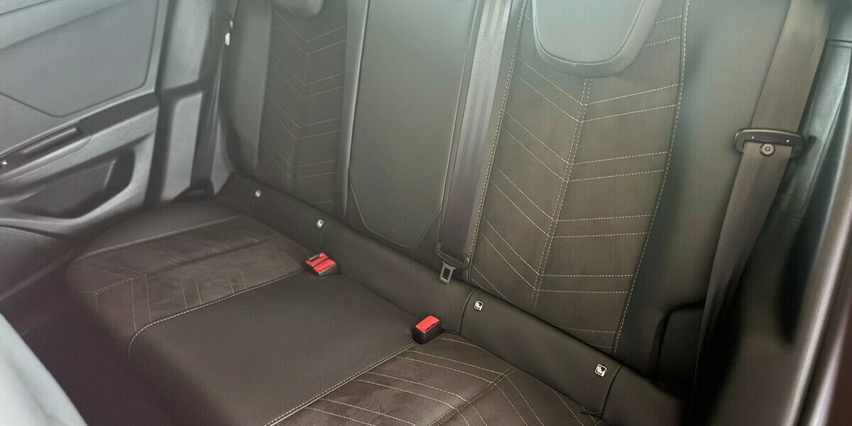 Opel Mokka-e Ultimate, Navi Pro, LED-Matrix-Licht, Kame 9.500 km 26.980 &euro; HAAN 42781