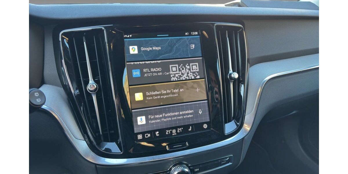 Volvo V60 T8 Plus Dark Hybrid AWD Leder LED AHK 12.629 km 29.400 &euro; Wuppertal 42327