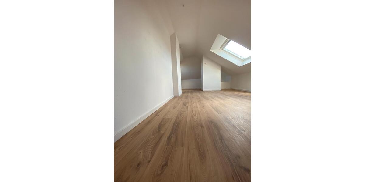 Maisonettenwohnung Krefeld Cracau - 4 Zimmer, 110 m&sup2;, 950&euro; | Angebot:25941045