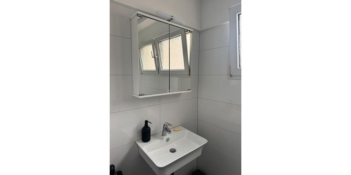 Etagenwohnung Düsseldorf Stadtbezirk 3 - 1 Zimmer, 23 m&sup2;, 600&euro; | Angebot:25972352