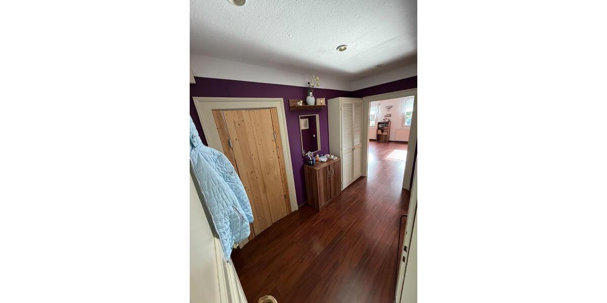 Einfamilienhaus Remscheid Reinshagen - 10 Zimmer, 250 m&sup2;, 425.000&euro; | Angebot:27519774