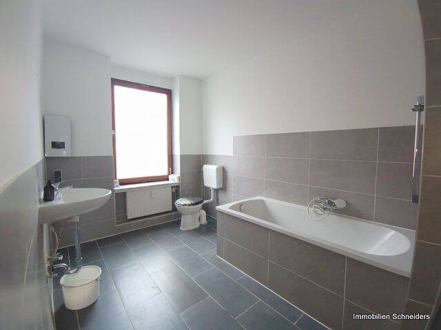 Etagenwohnung Krefeld Dießem/Lehmheide - 3 Zimmer, 110 m&sup2;, 810&euro; | Angebot:26027785