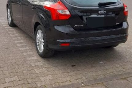 Ford Focus 53.680 km 7.000 &euro; Gelsenkirchen 45879