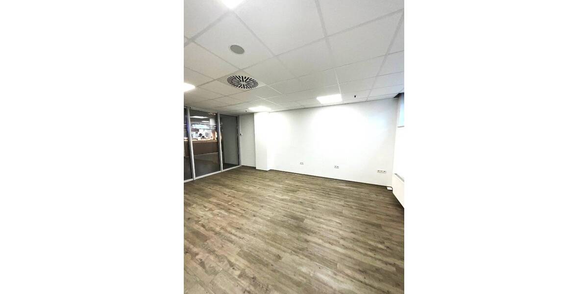 Gewerbeobjekt Düsseldorf Holthausen - 850&euro; | Angebot:25728030