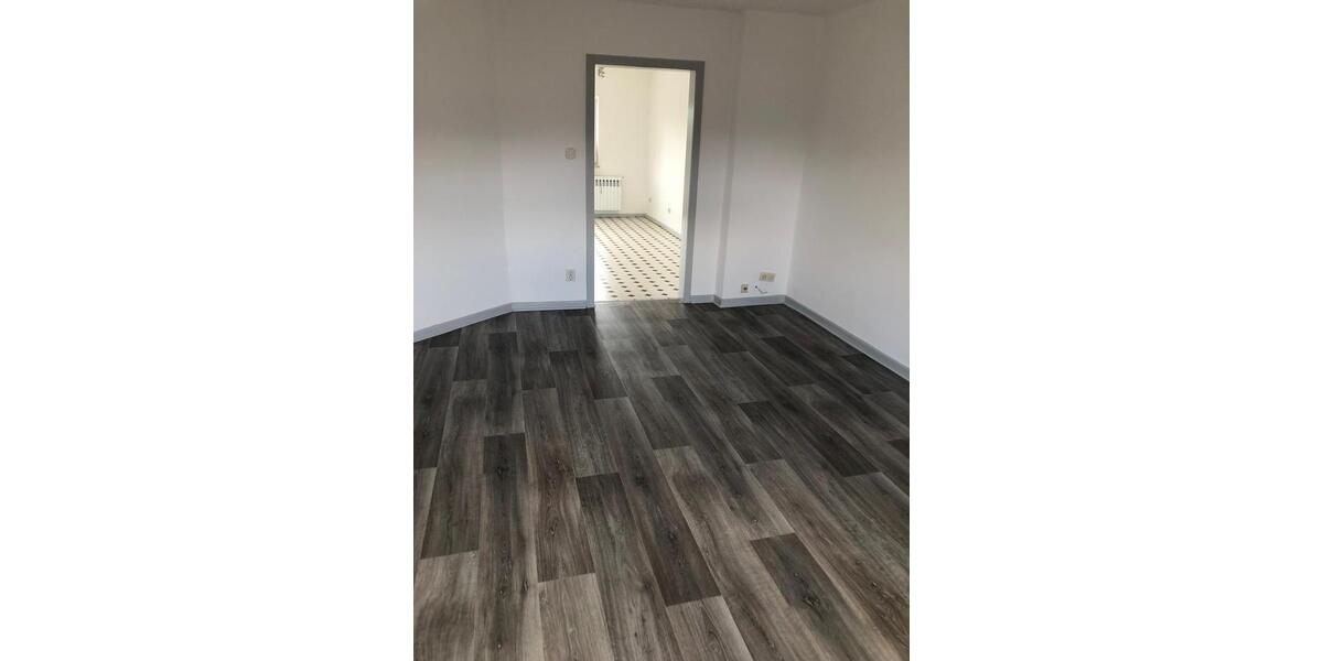Dachgeschoßwohnung Mülheim an der Ruhr Rechtsruhr-Nord - 2.5 Zimmer, 70 m&sup2;, 590&euro; | Angebot:25656508