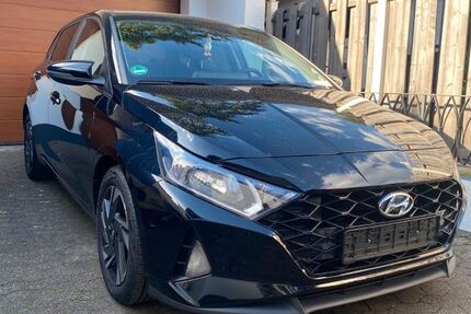 Hyundai i20 85.500 km 13.299 &euro; Duisburg 47249