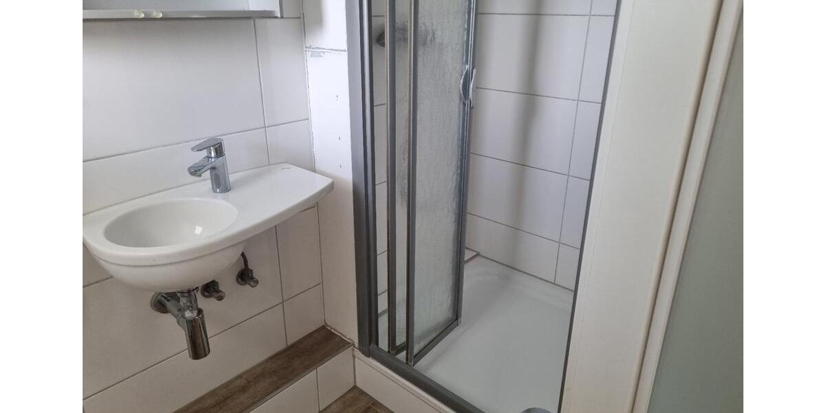 Etagenwohnung Neuss - 3 Zimmer, 83 m&sup2;, 315.000&euro; | Angebot:27533936