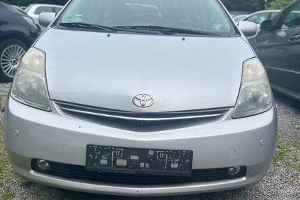 Toyota Prius 130.000 km 4.490 &euro; Duisburg 47138