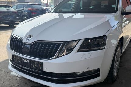 Skoda Octavia 216.000 km 8.990 &euro; Mülheim/Ruhr 45475