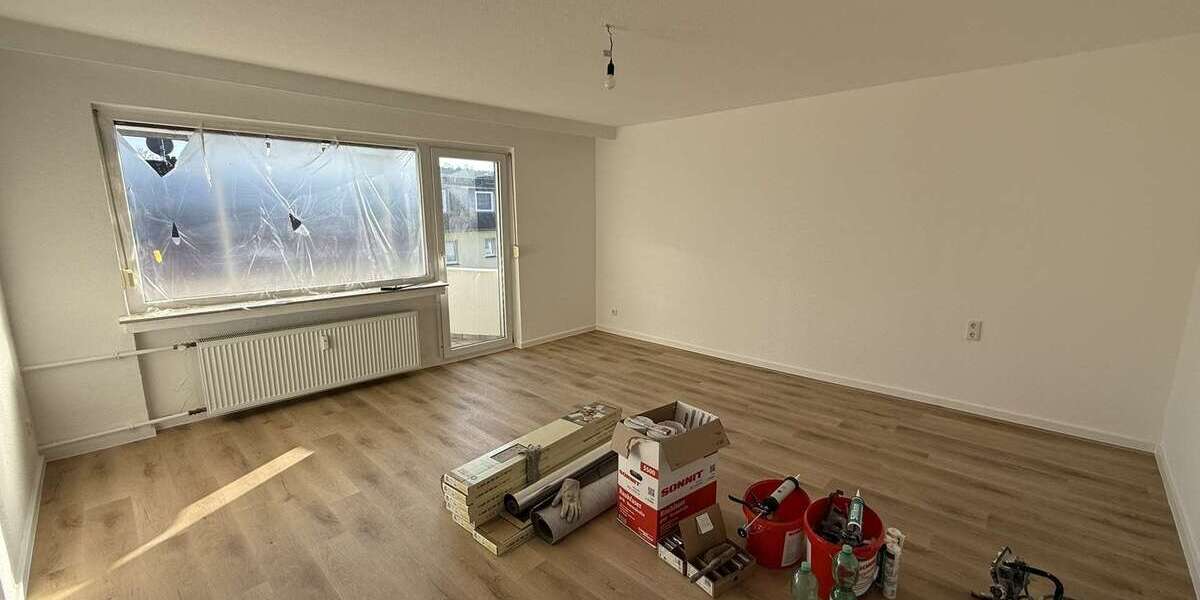 Etagenwohnung Wuppertal Gemarkung Elberfeld - 3 Zimmer, 84 m&sup2;, 680&euro; | Angebot:25940911