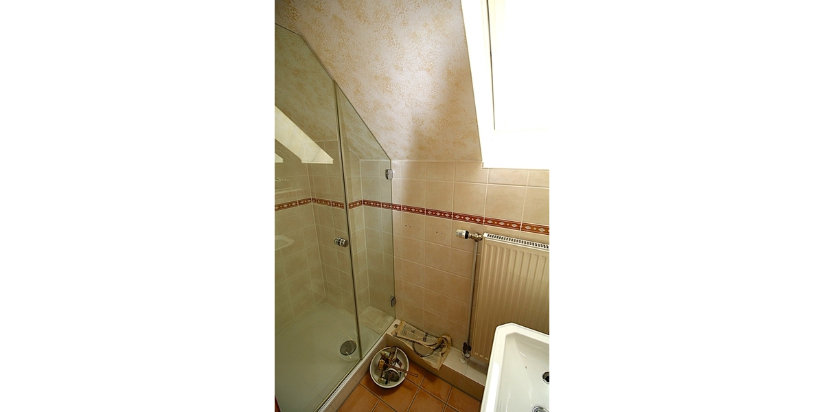 Kernsaniertes Einfamilienhaus mit (Bau)-Grundstück und großem Anbau mit vielen Nutzungsmöglichkeiten - Einfamilienhaus Solingen Ohligs | Angebot:23472326