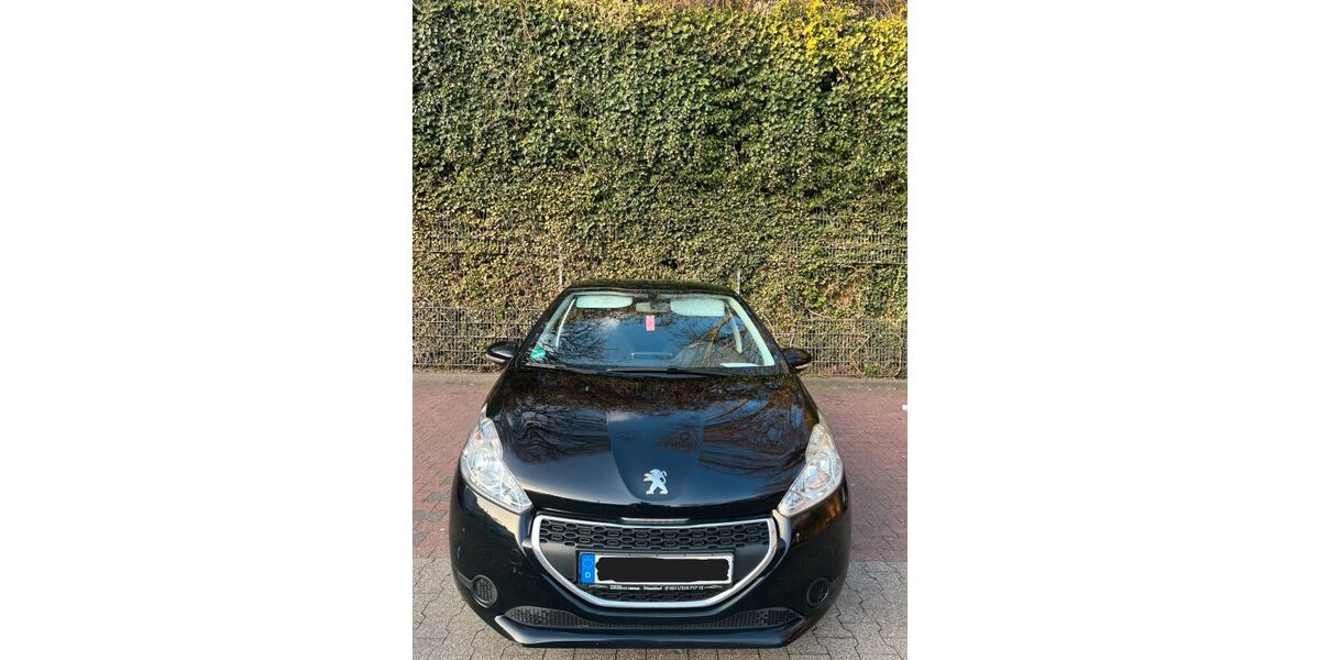 Peugeot 208 93.877 km 5.500 &euro; Wuppertal 42107