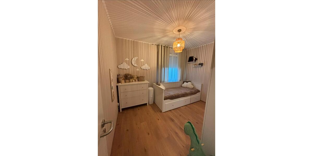 Dachgeschoßwohnung Essen Stadtbezirk VI - 3 Zimmer, 70 m&sup2;, 120.000&euro; | Angebot:27196436