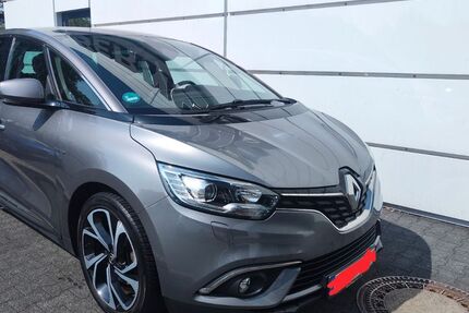 Renault Scenic 32.900 km 10.690 &euro; Duisburg 47178