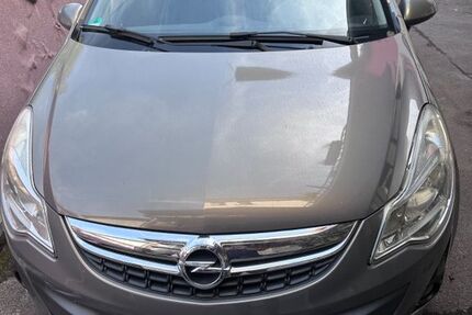 Opel Corsa 155.400 km 3.250 &euro; Solingen 42651