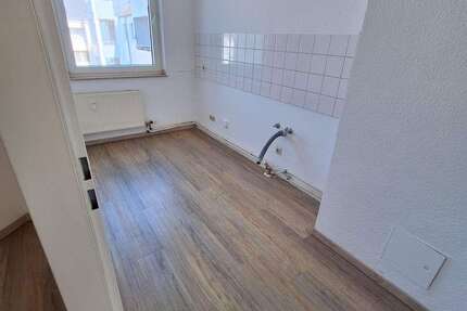 Wohnung Krefeld Krefeld-Mitte - 2 Zimmer, 55 m&sup2;, 605&euro; | Angebot:27223585