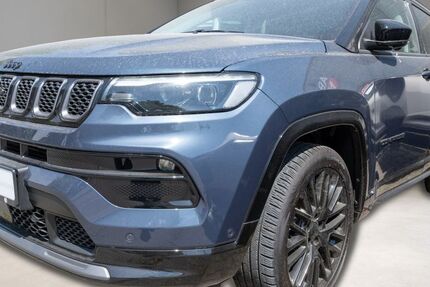 Jeep Compass 26.170 km 25.485 &euro; Gelsenkirchen 45881