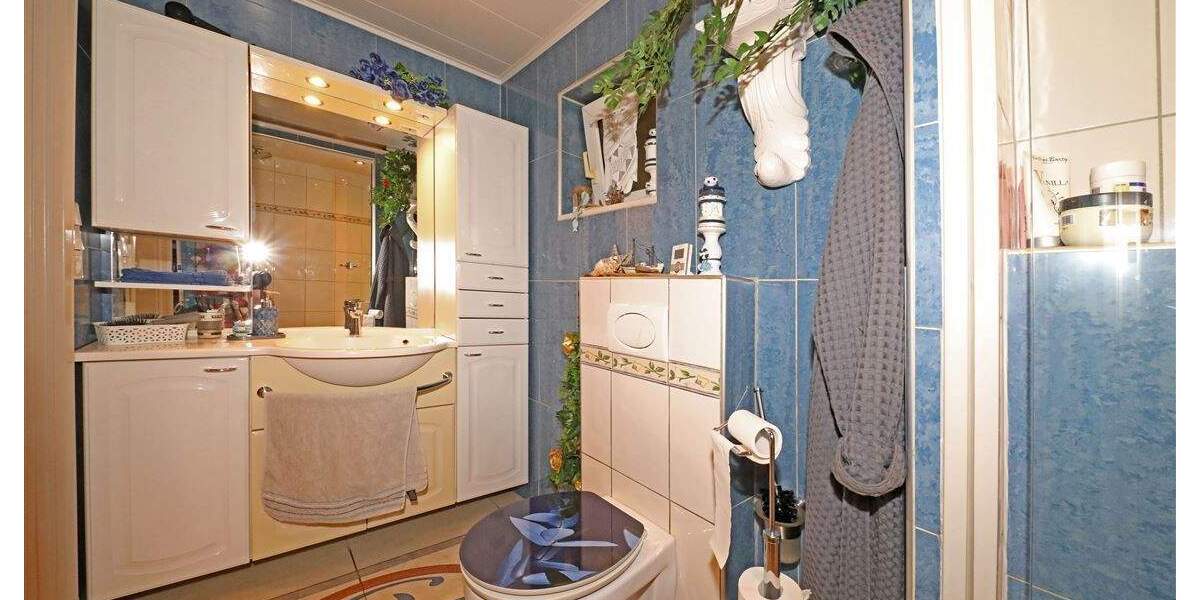 Reihenmittelhaus Düsseldorf Lierenfeld - 3 Zimmer, 130 m&sup2;, 425.000&euro; | Angebot:25695118