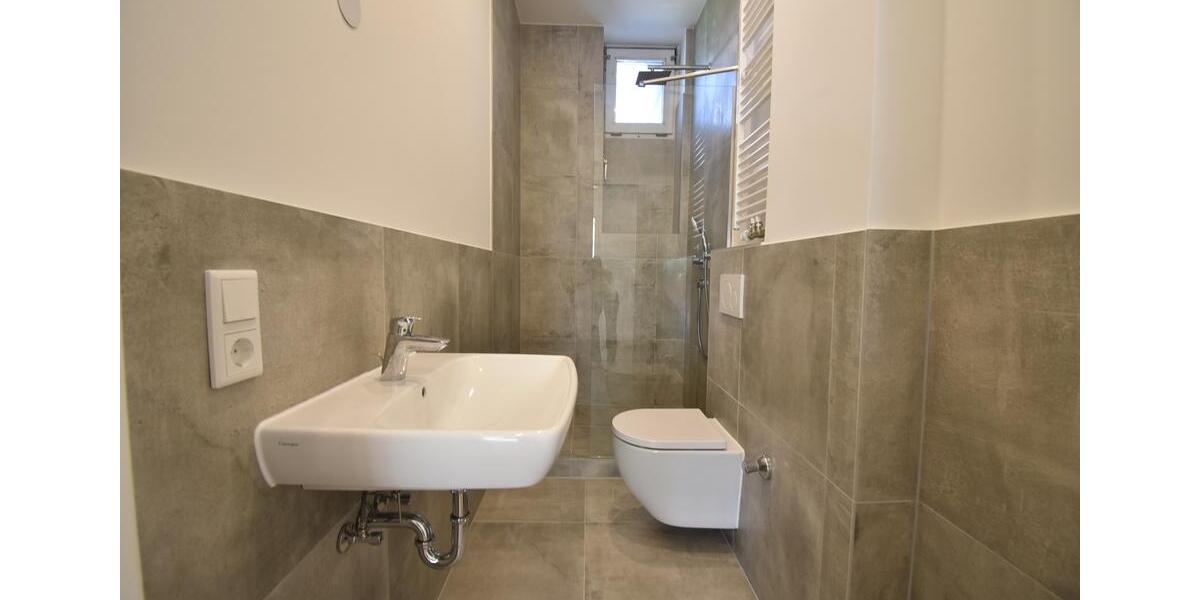 Etagenwohnung Düsseldorf Lörick - 2 Zimmer, 53 m&sup2;, 1.045&euro; | Angebot:26447343